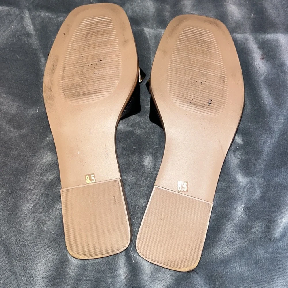 BRAND NEW Black & Gold Studded Steve Madden Sandals / Slides - Picture 9 of 12